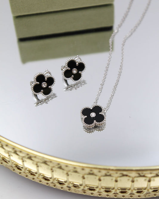 Van cleef jewelry set