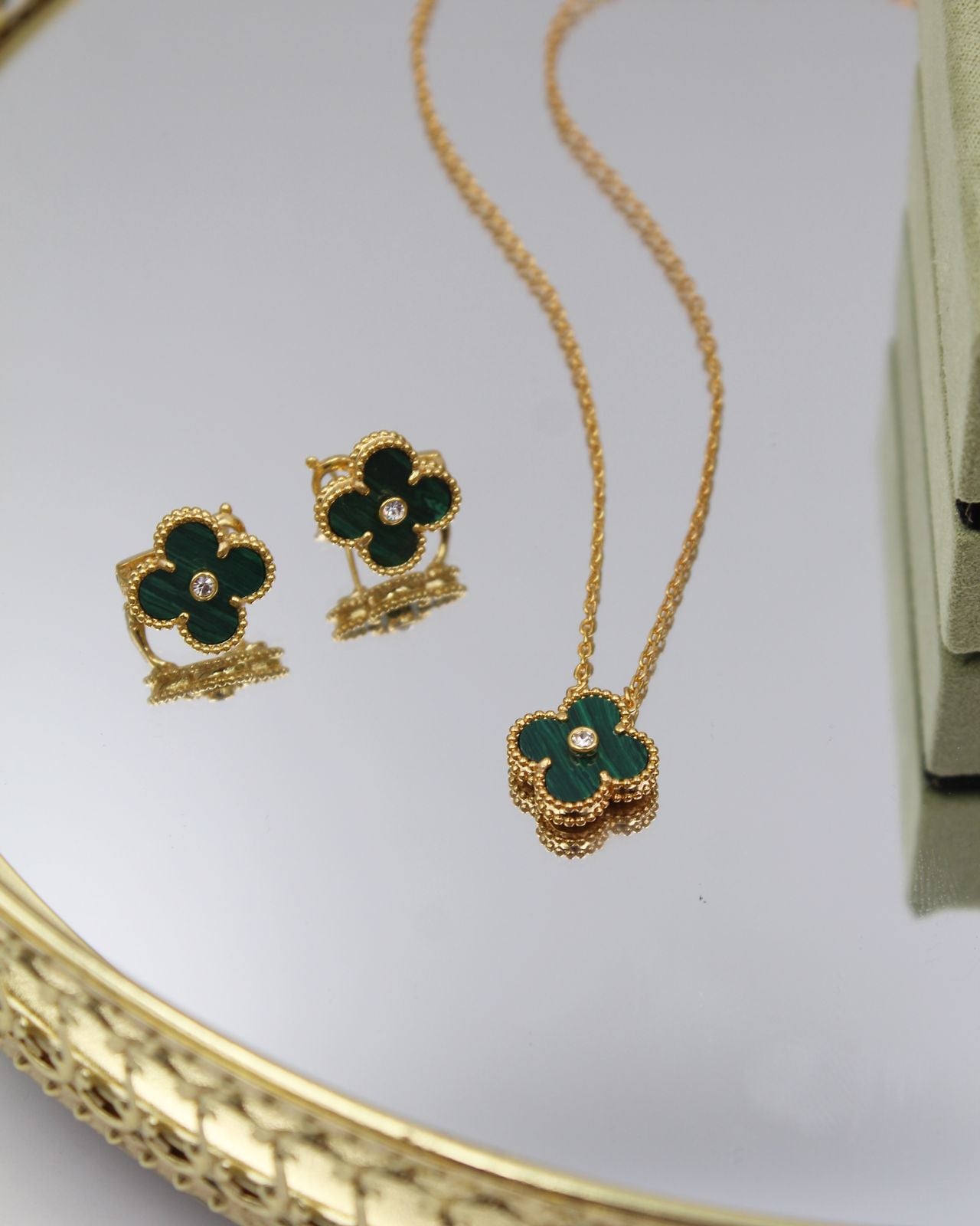 Van cleef jewelry set