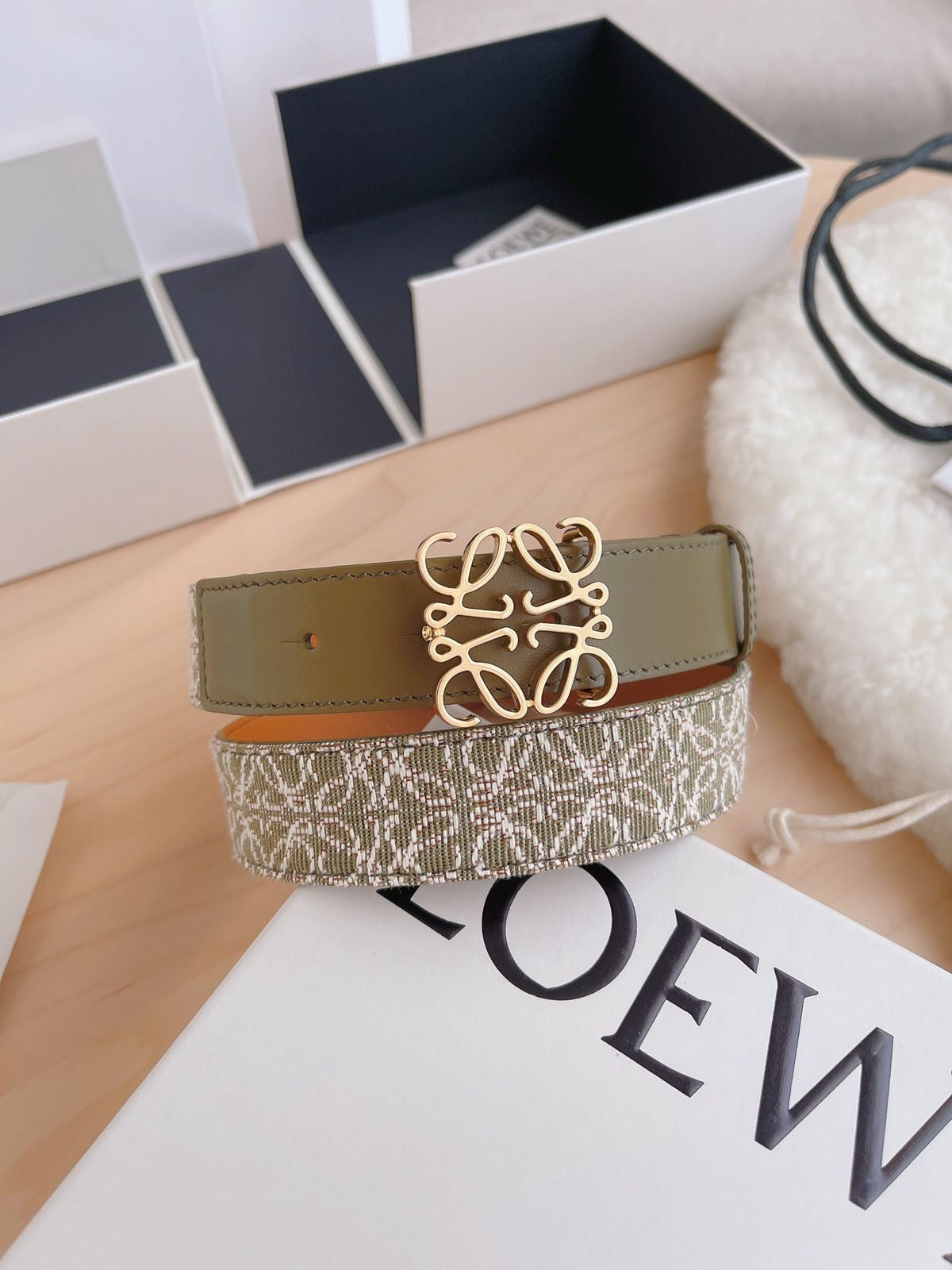 Loewe belt