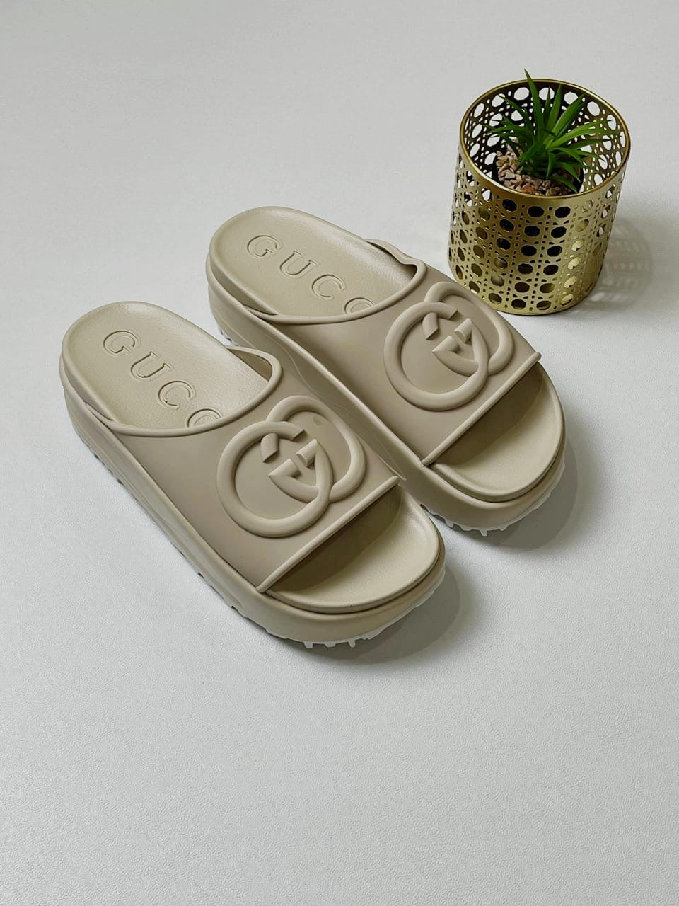 Gucci slippers