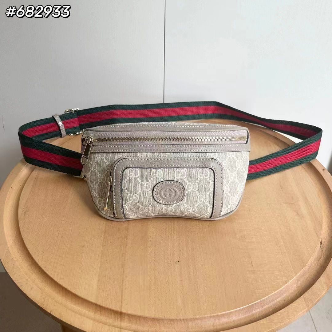 Gucci bag - waist