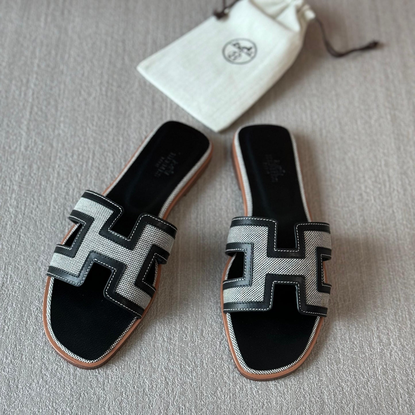 Hermes slippers