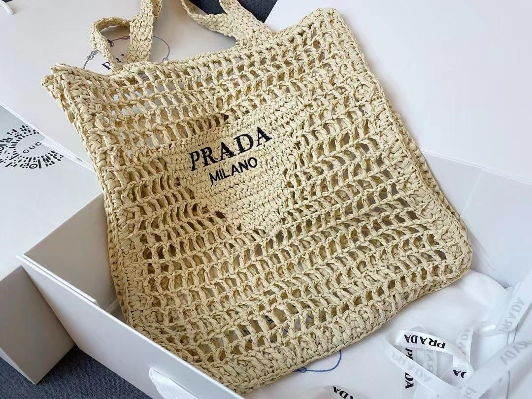 Prada bag- tote beach