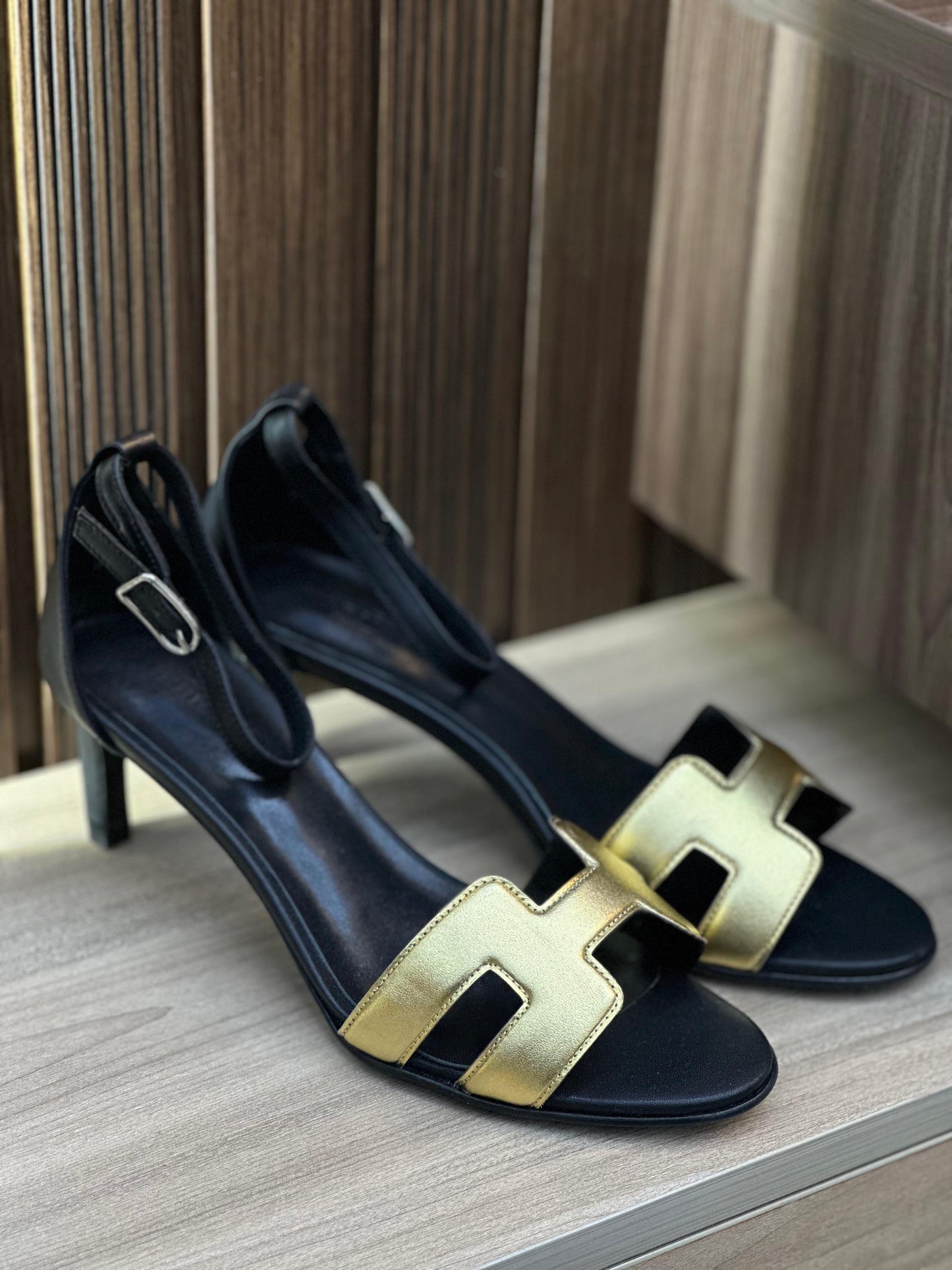 Hermes sandals heels