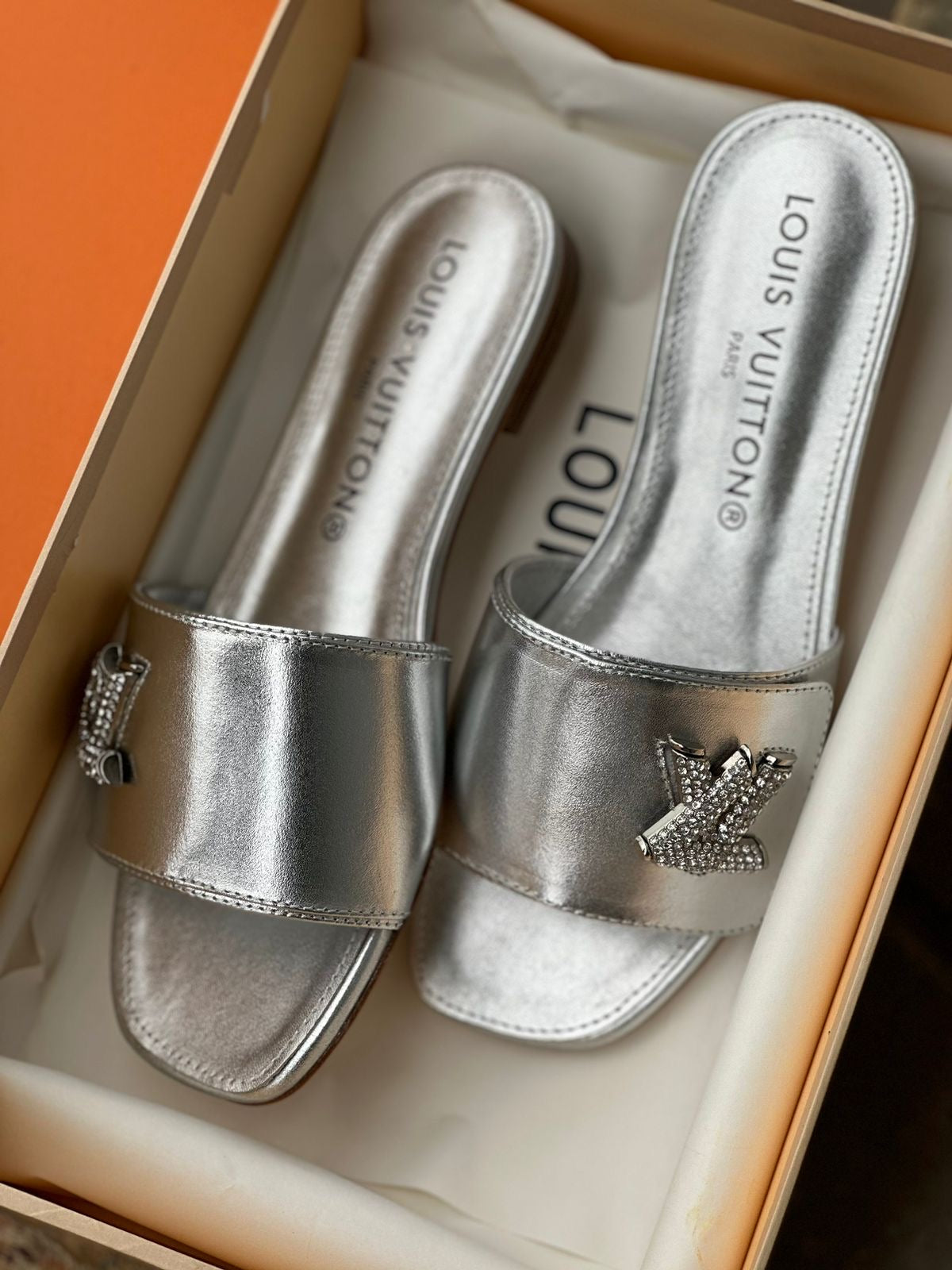 Lv slippers & sandals heels - silver