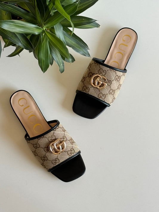 Gucci slippers