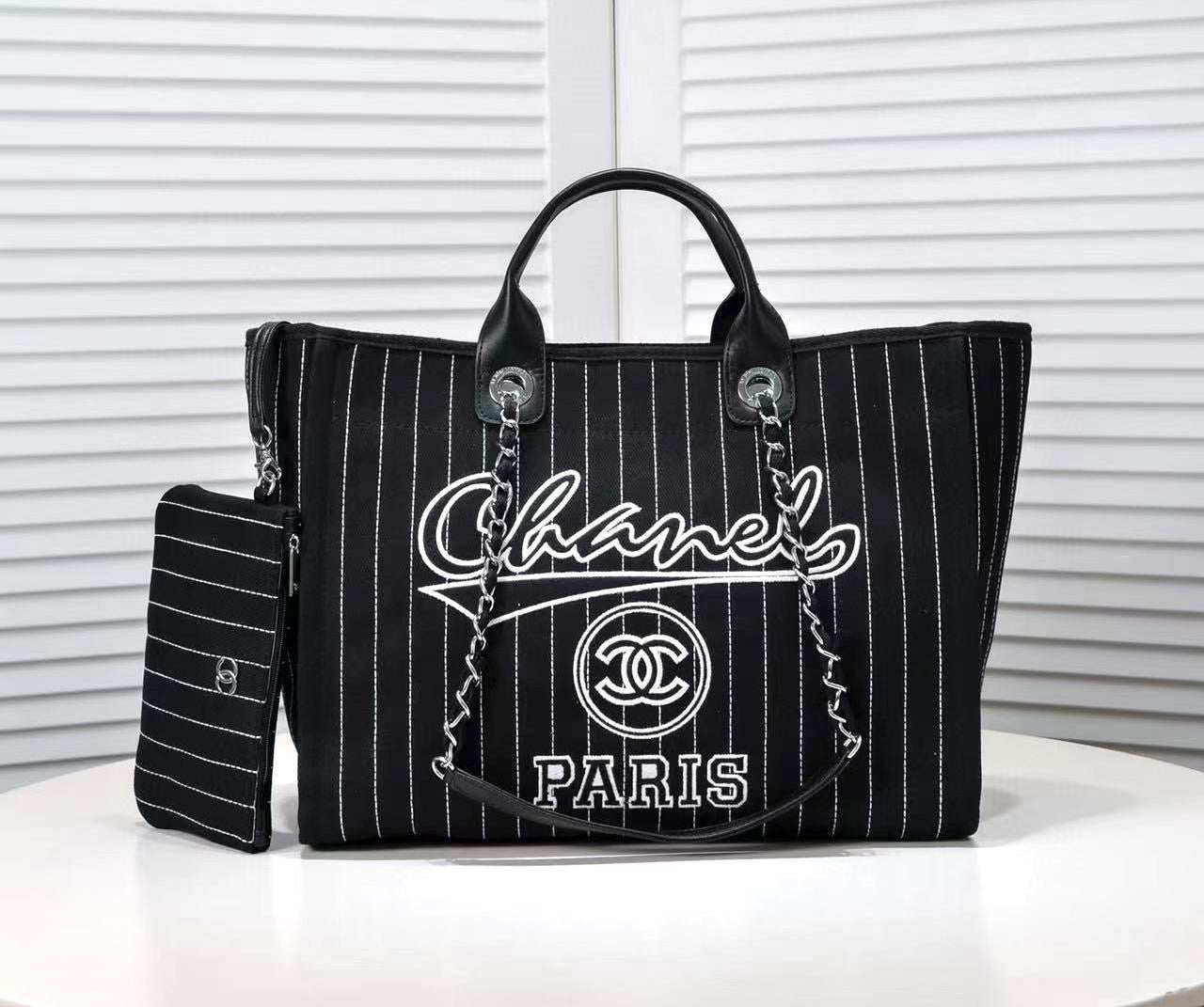 Chanel bag tote