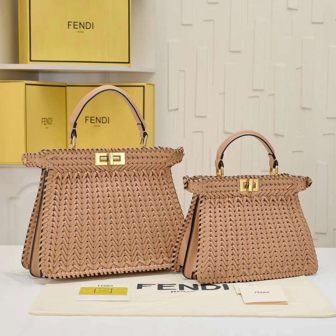 Fendi bag 575/600