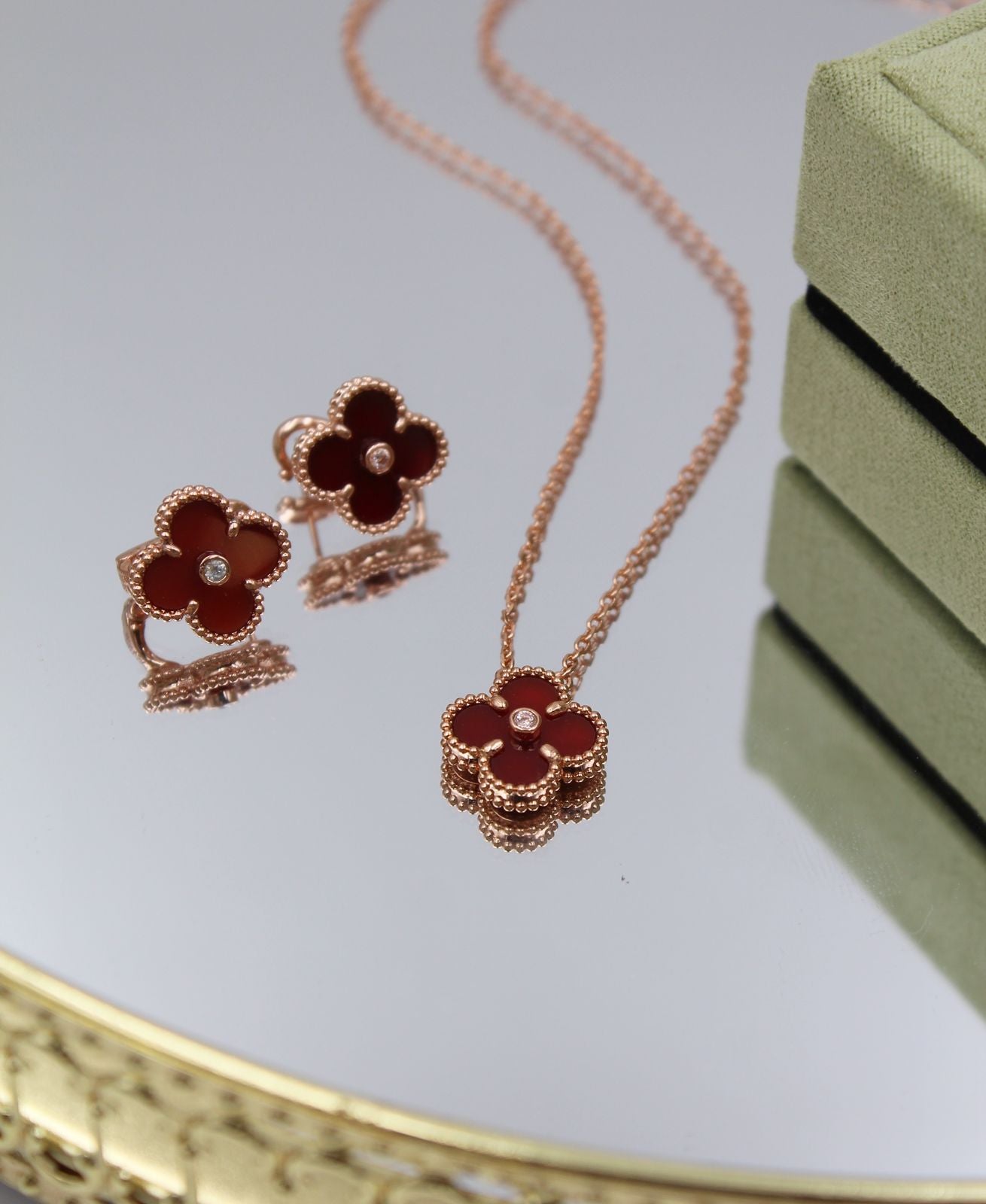 Van cleef jewelry set