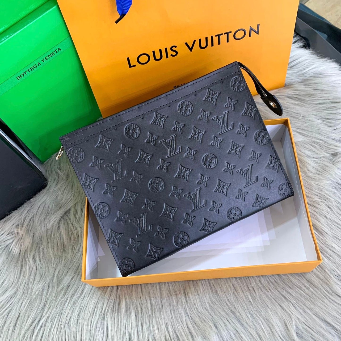 Lv bag pouch