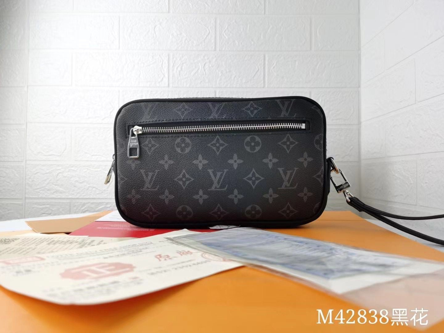 Lv bag - men