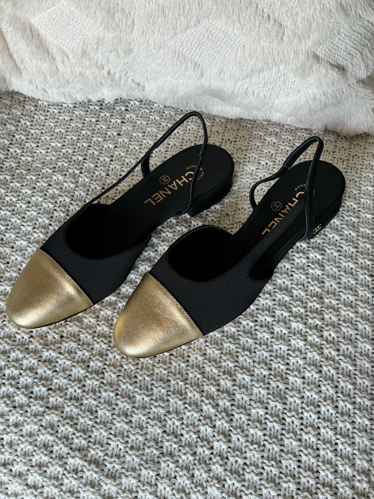 Chanel heels - black gold