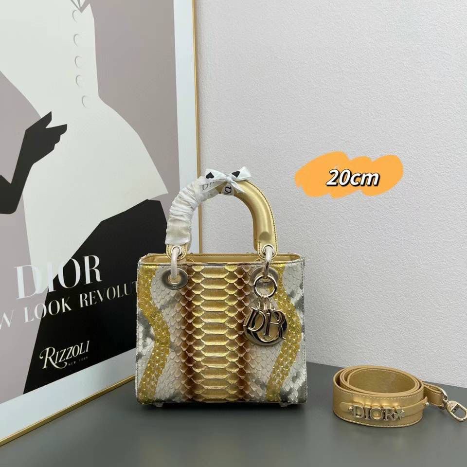 Lady dior bag 20 cm