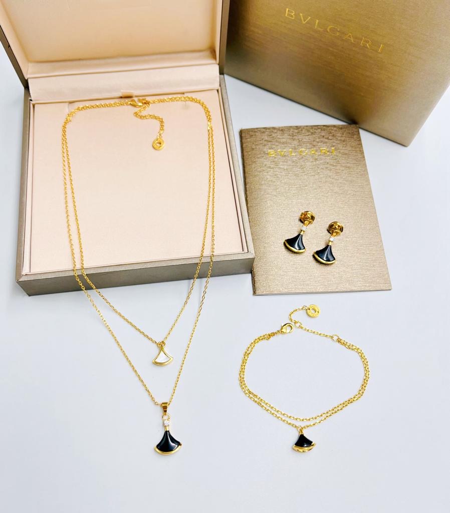 Bvlgari jewelry set