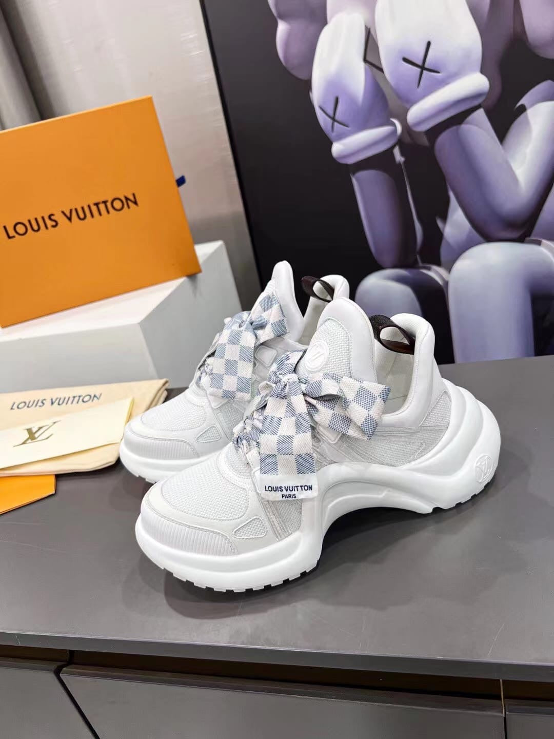 Lv sneakers