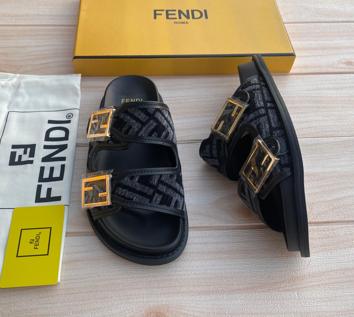 Fendi slippers