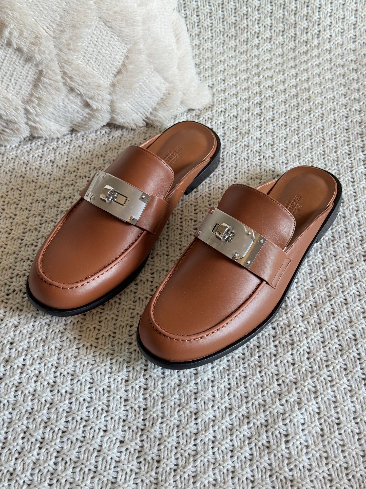 Hermes mules