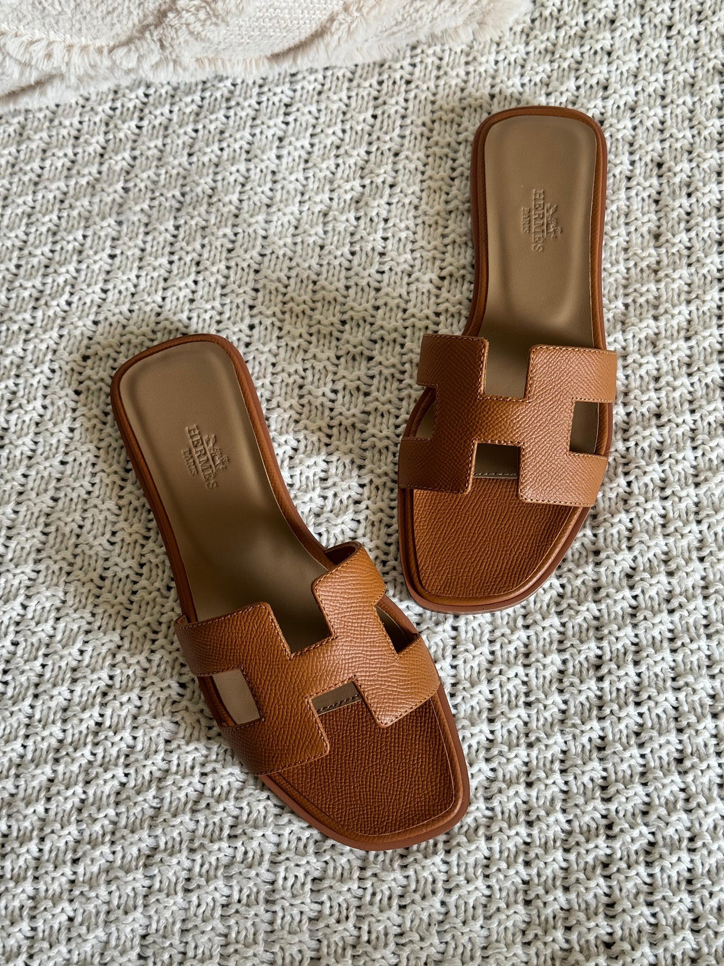 Hermes slippers - brown