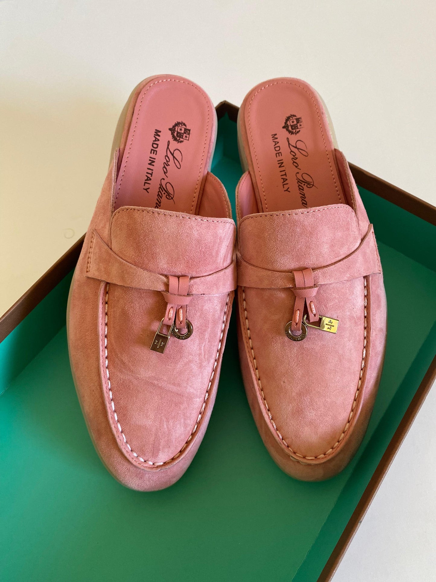 Loro piana mules