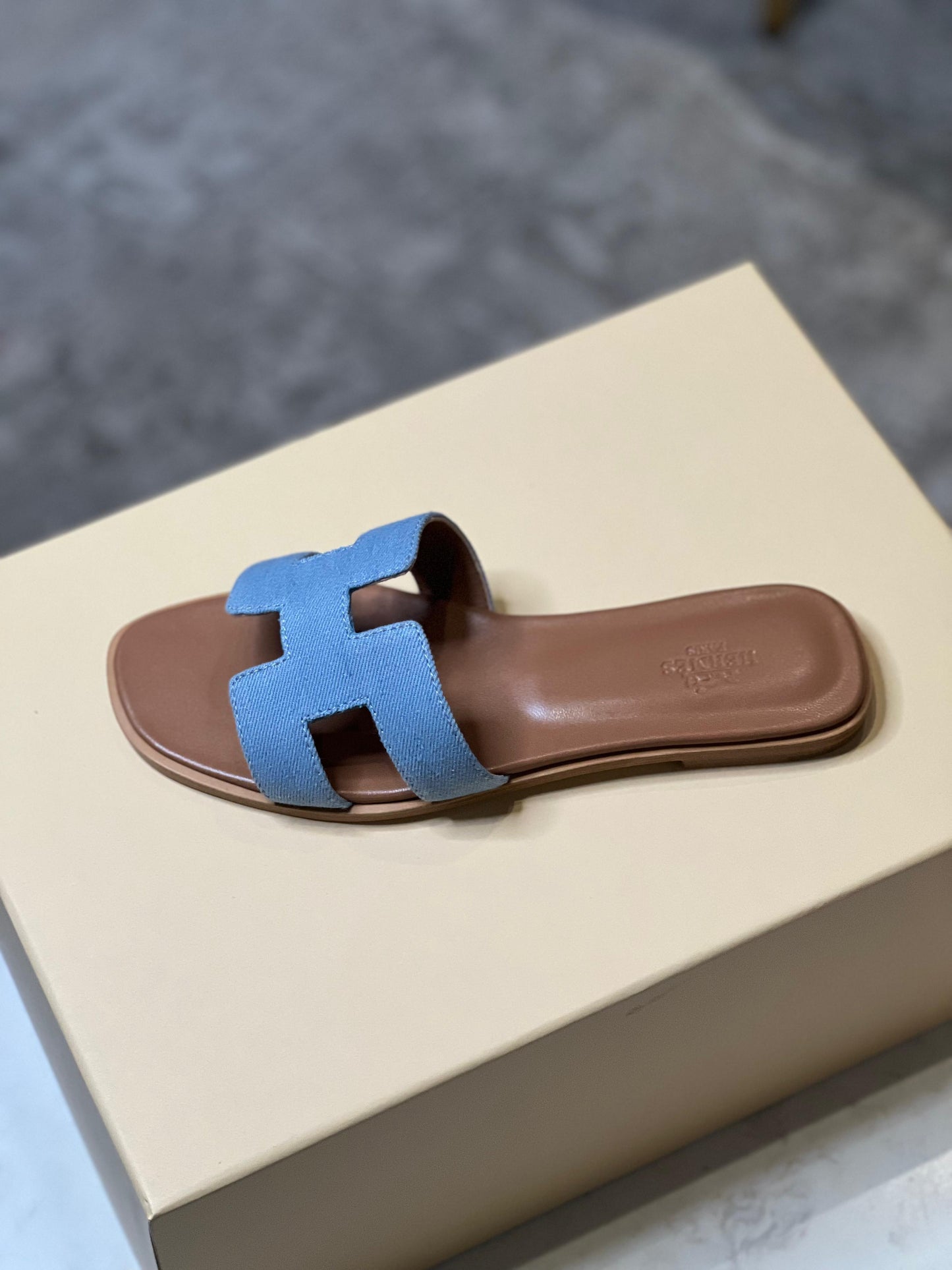 Hermes slippers