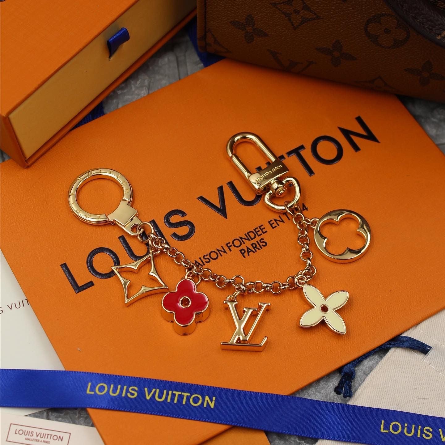 Lv jewelry - bag accessories