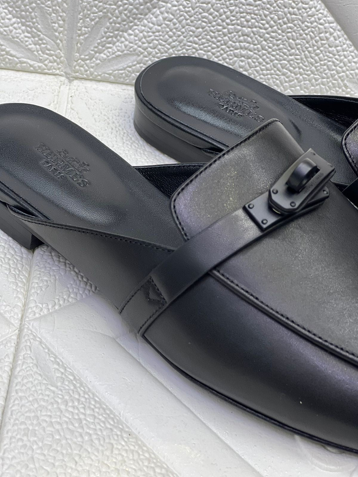 Hermes mules full black