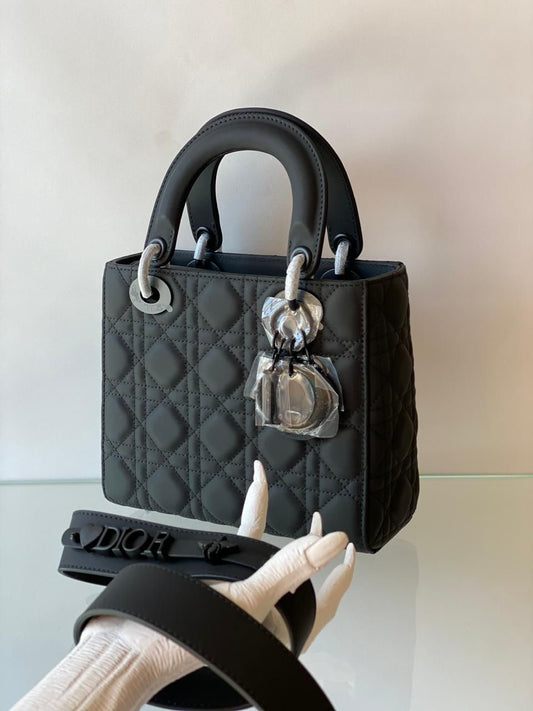 Lady dior bag - matte 20 cm