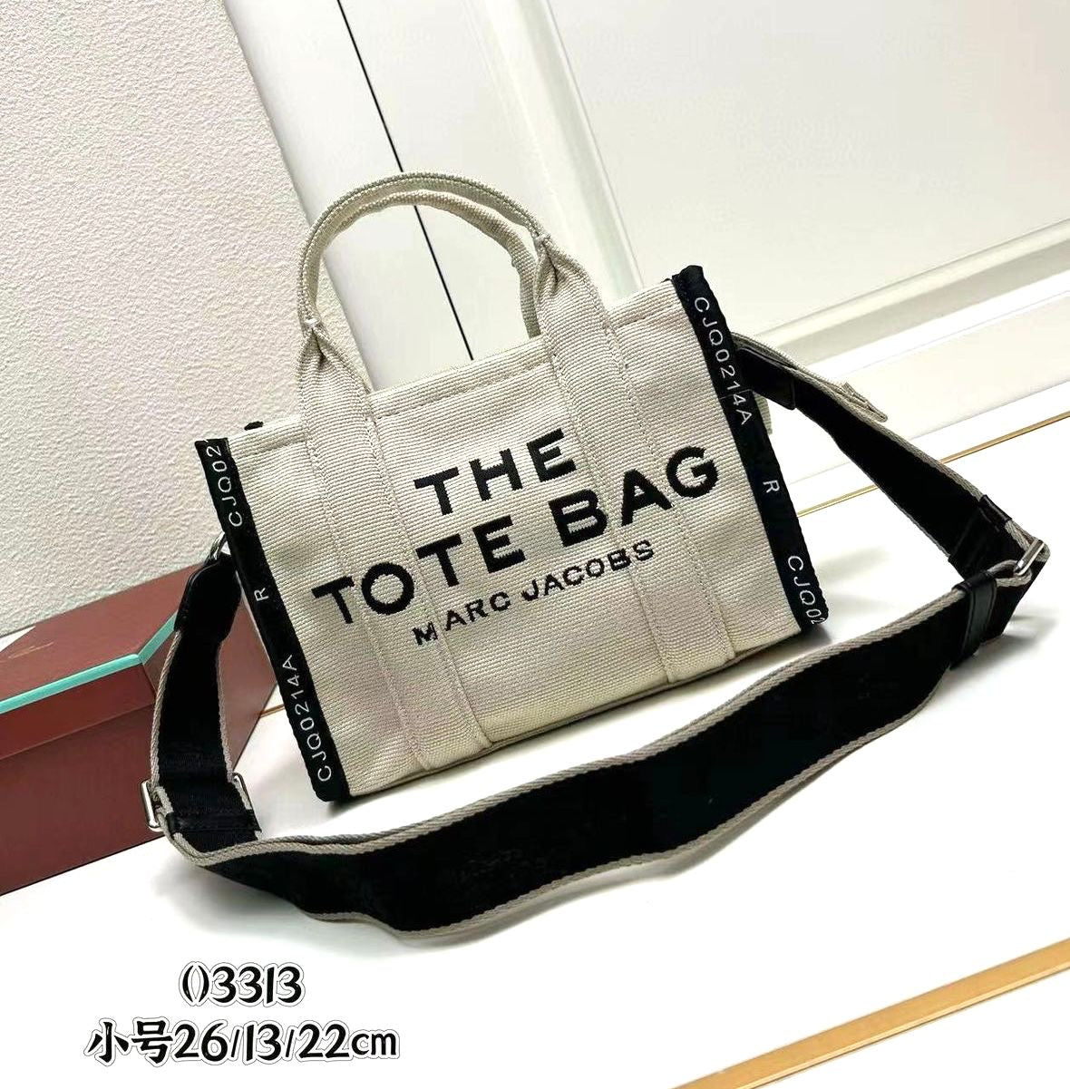 Marc jacobs - the tote bag 26 cm