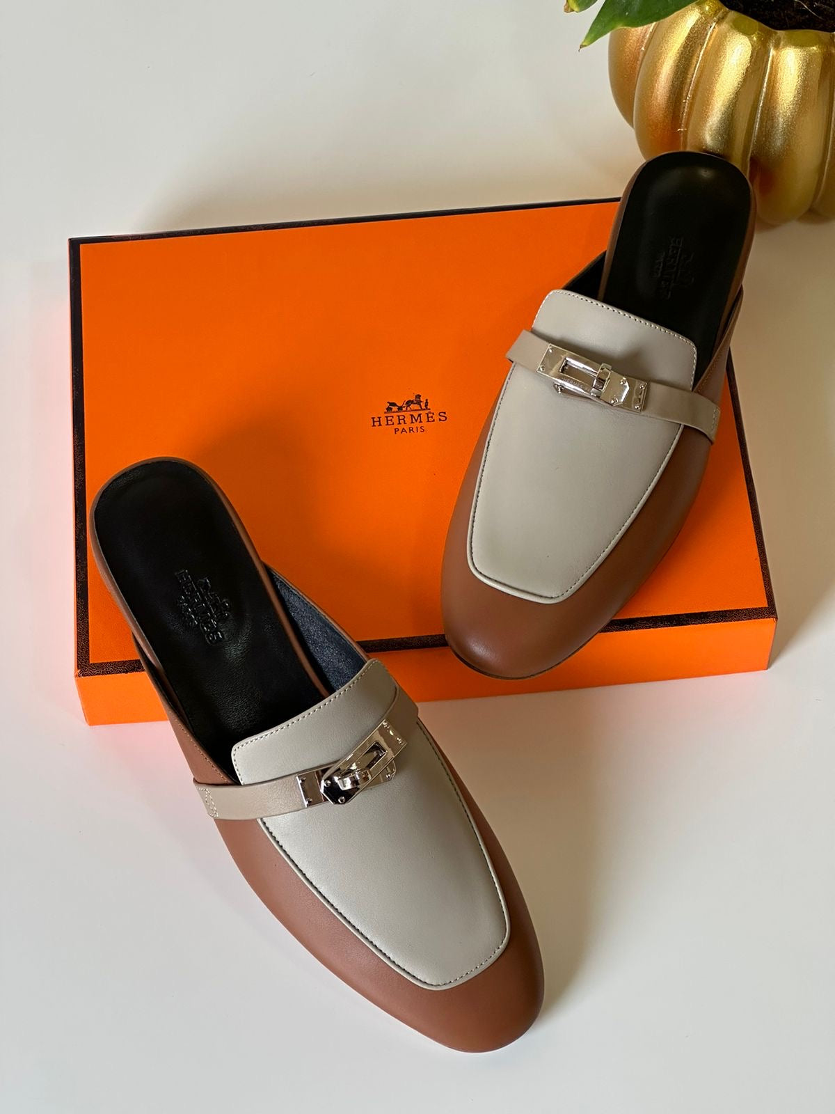 Hermes mules flat