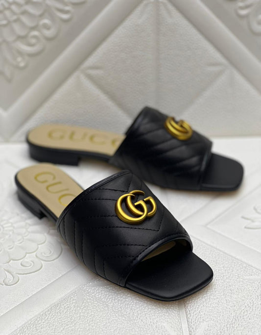 Gucci slippers