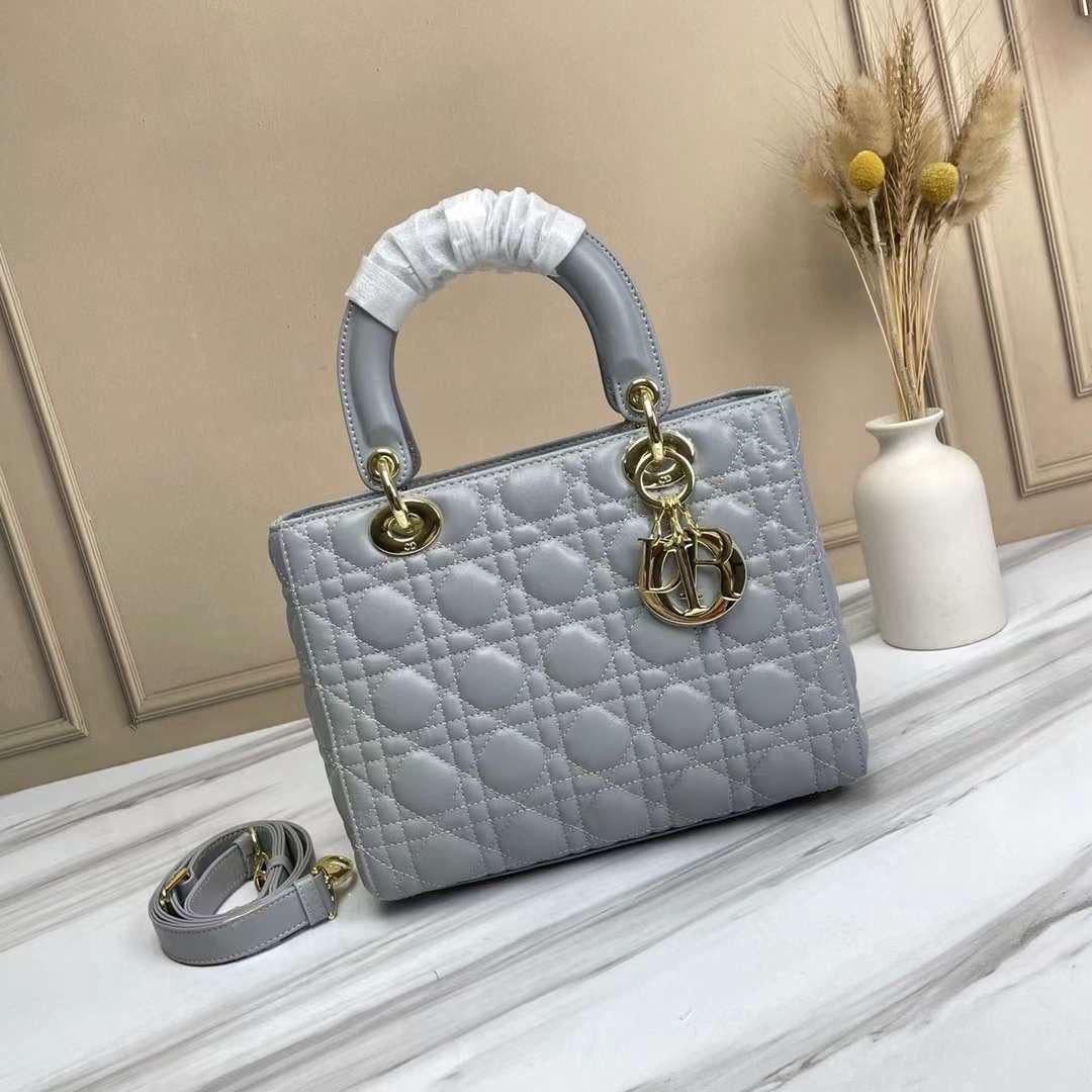 Dior bag 24 cm