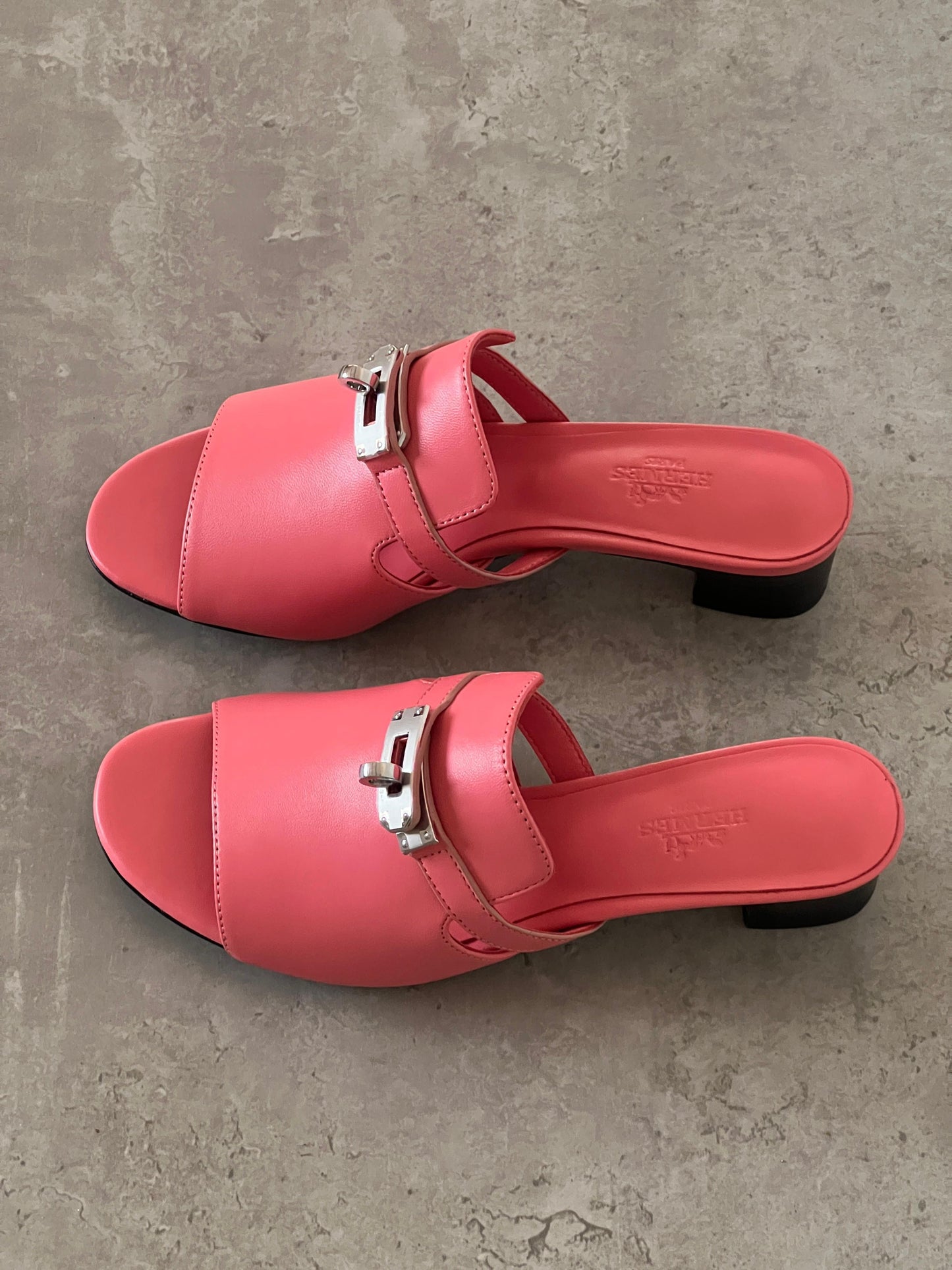 Hermes sandals heels hot pink