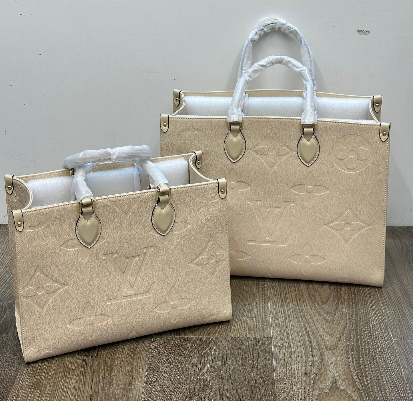 Lv bag tote