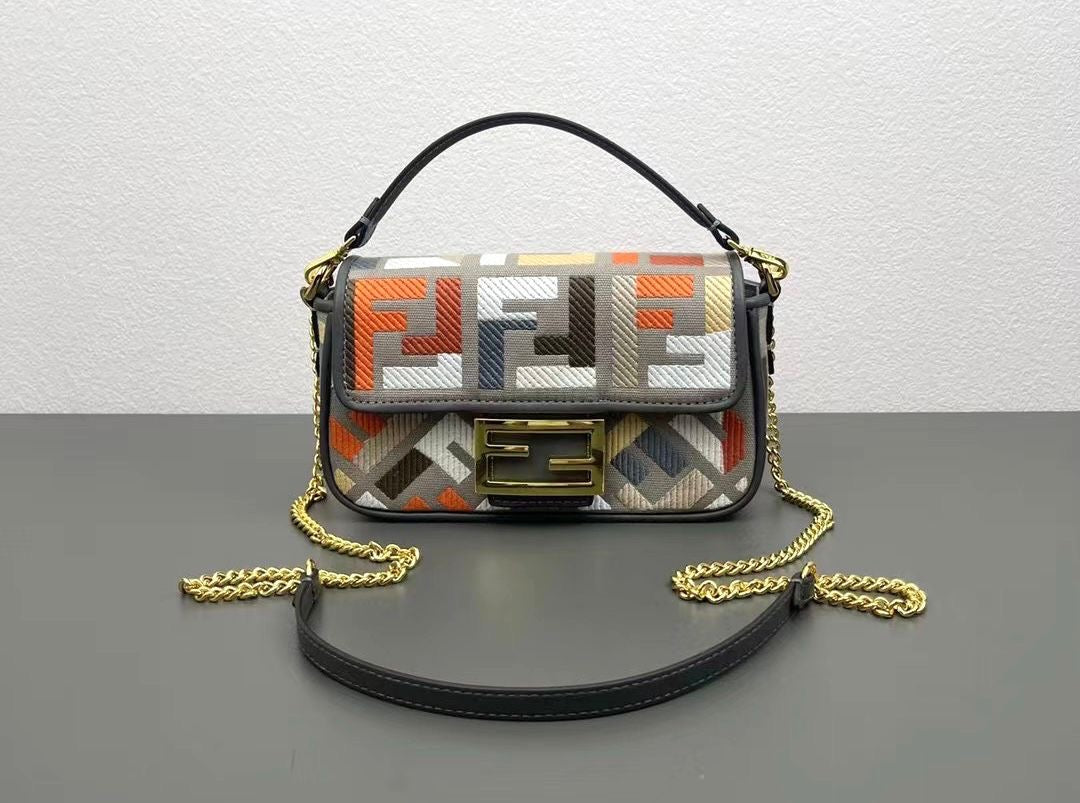 Fendi bag mini