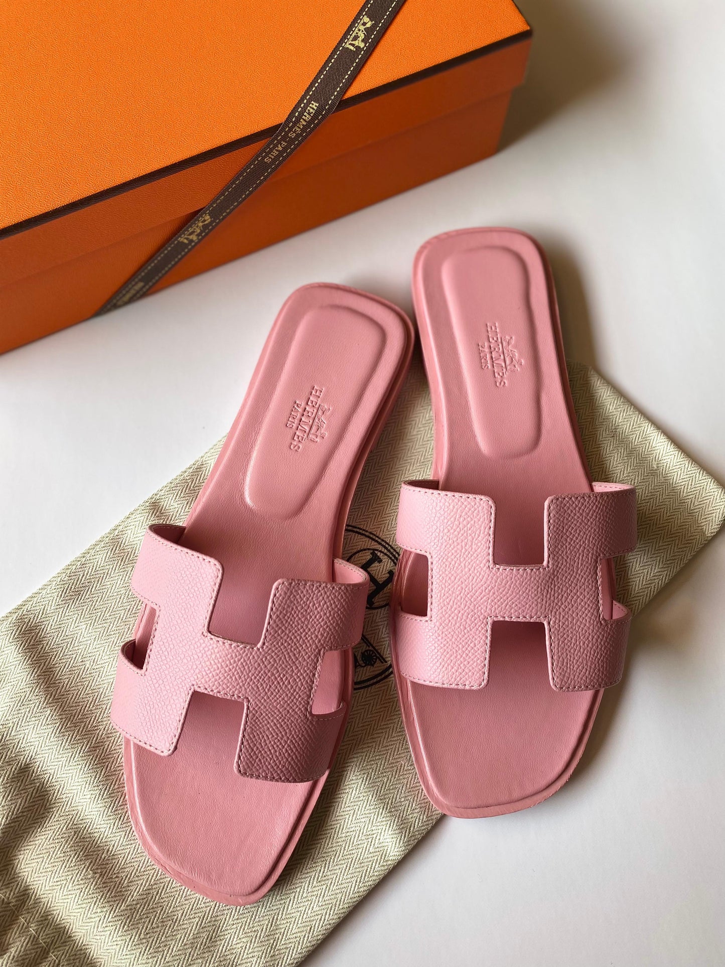 Hermes slippers