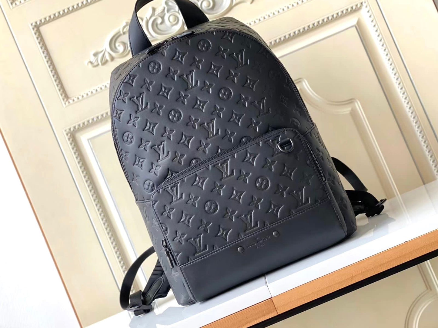 Lv bag - backpack