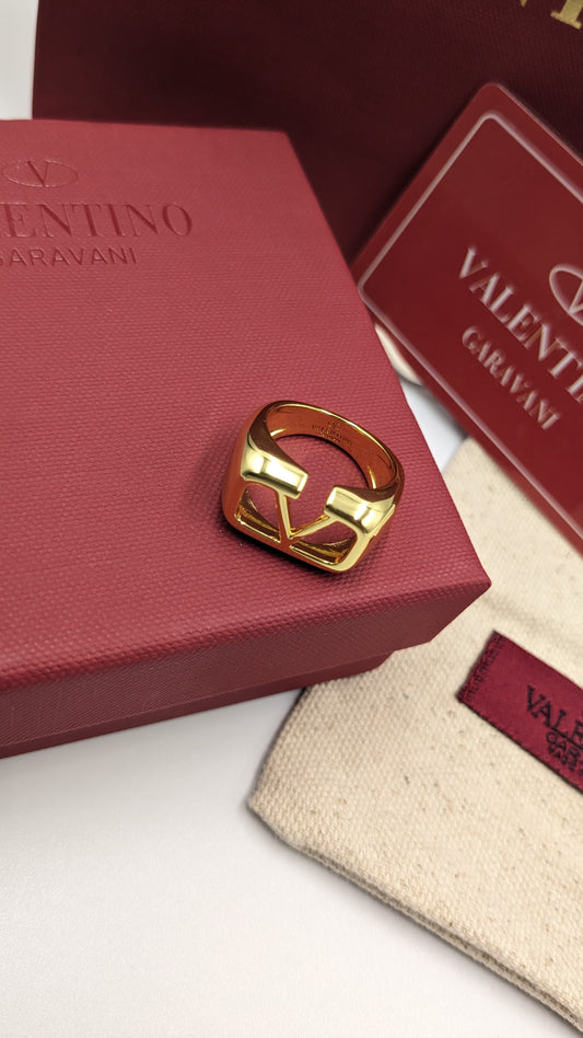 Valentino ring