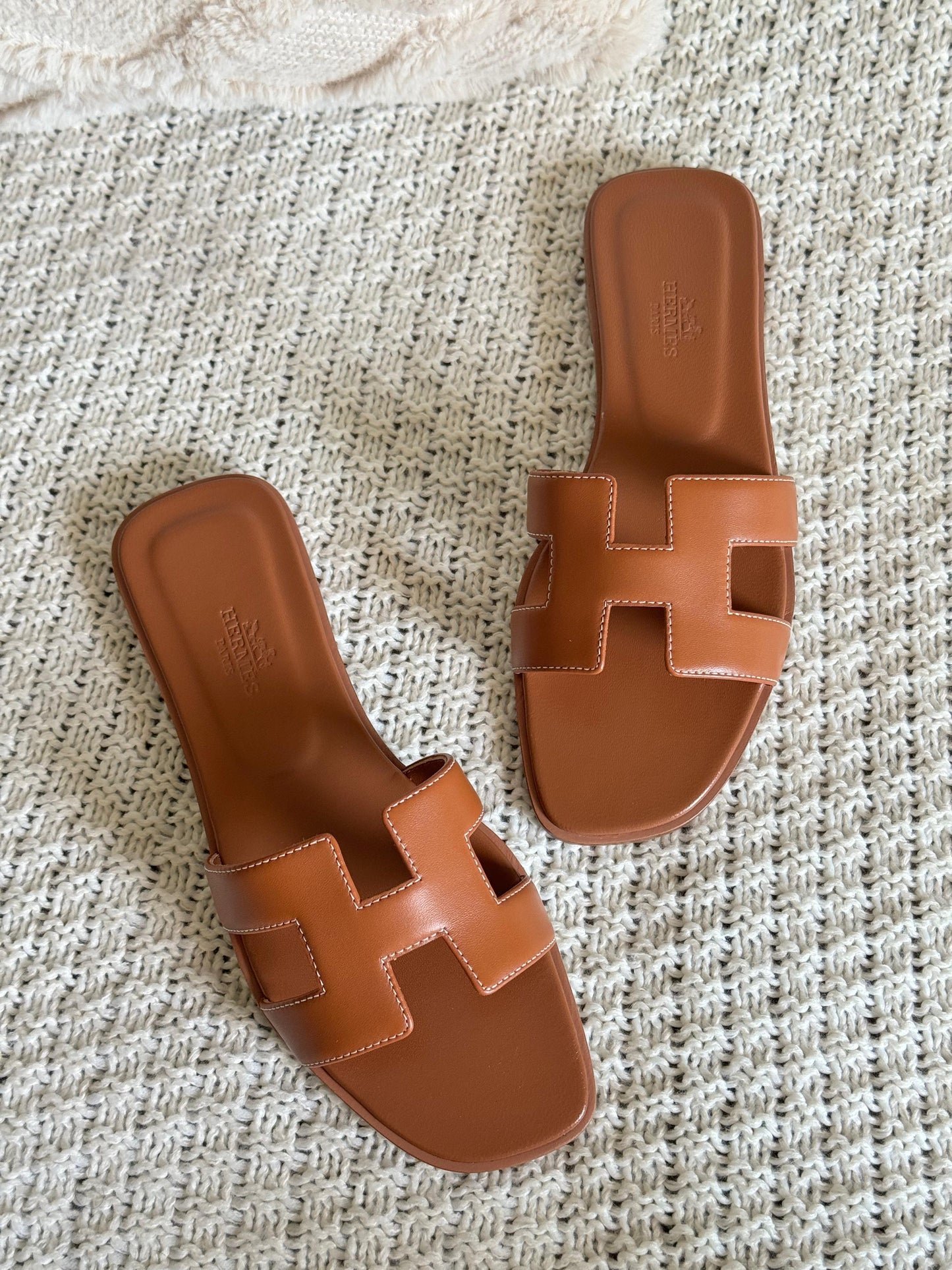 Hermes slippers - brown