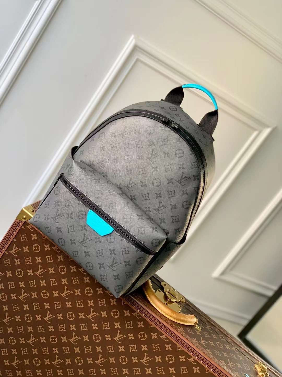 Lv bag - backpack