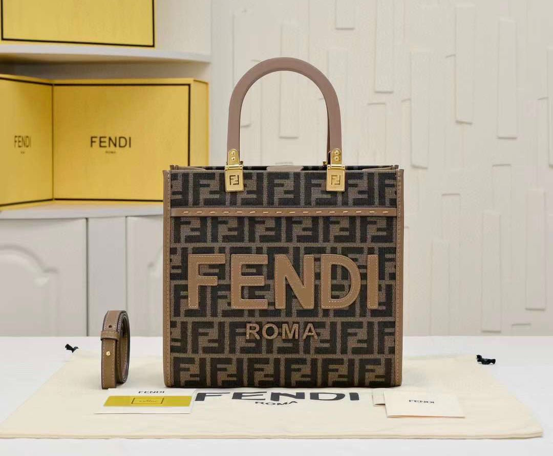 Fendi bag tote