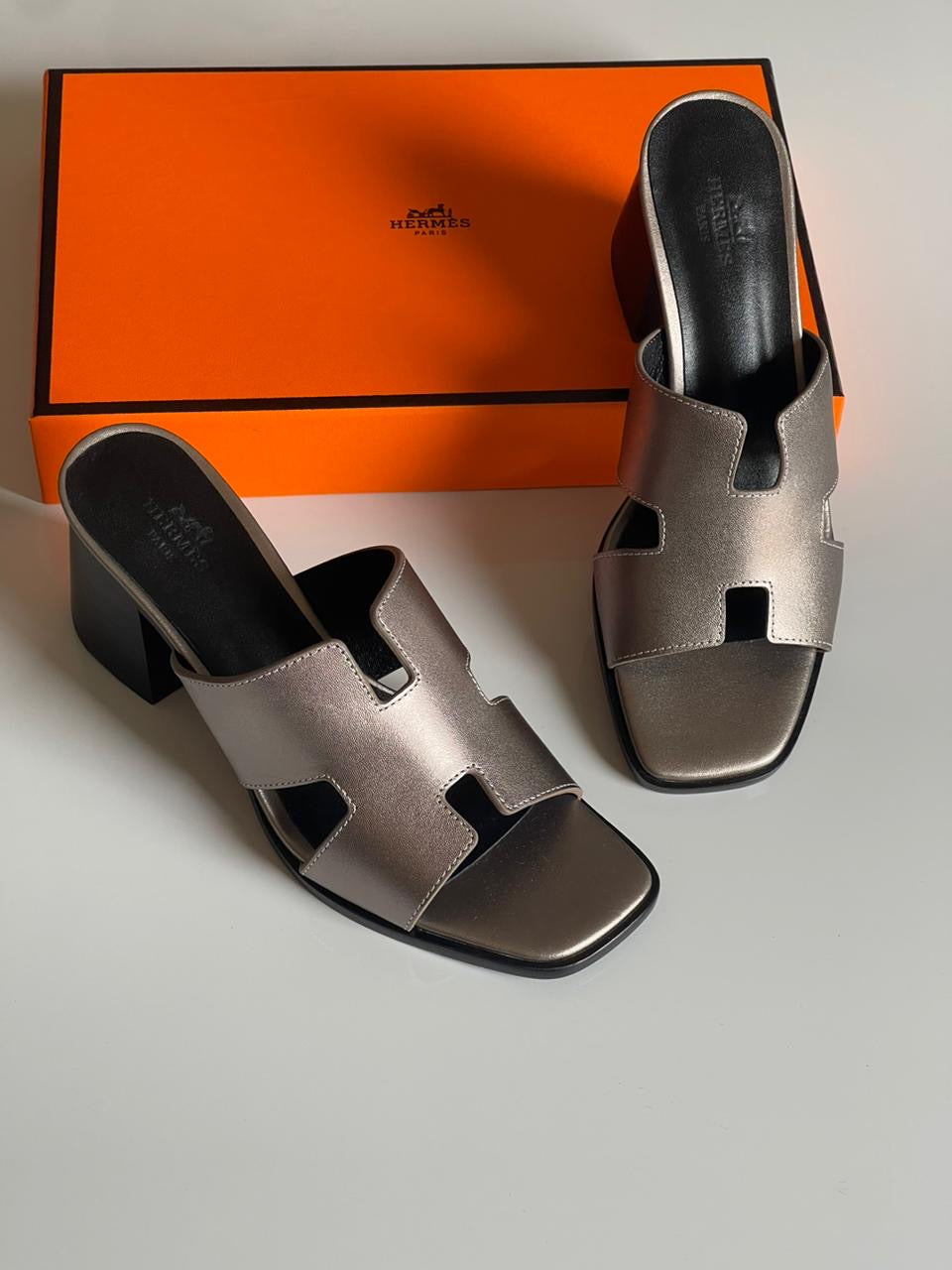 Hermes sandals heels