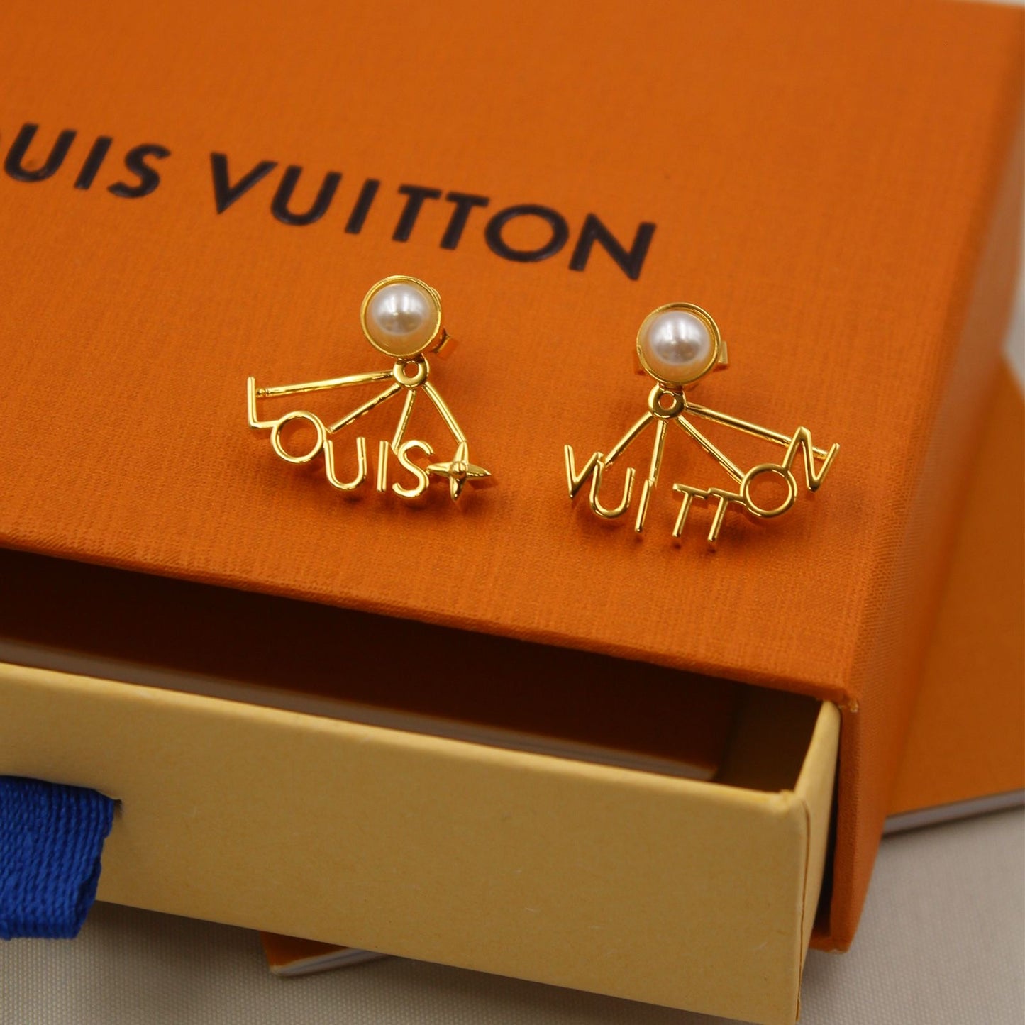 Lv earrings