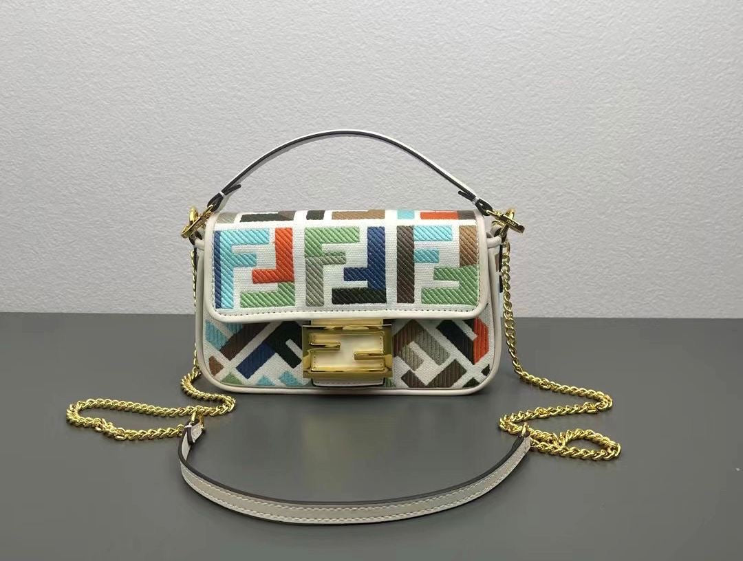 Fendi bag mini