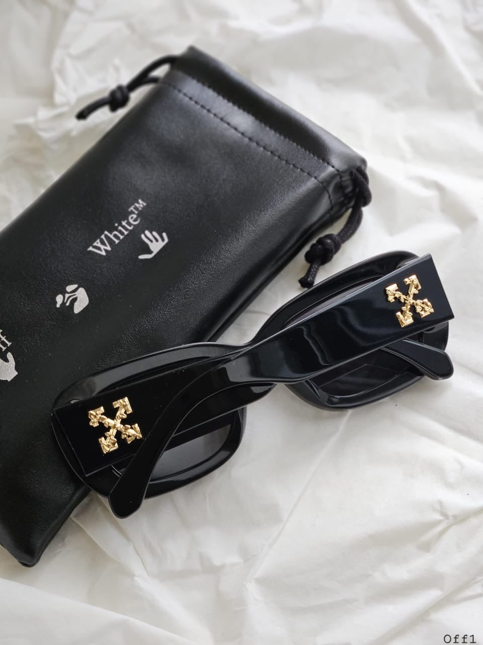 Off white sunglasses collection