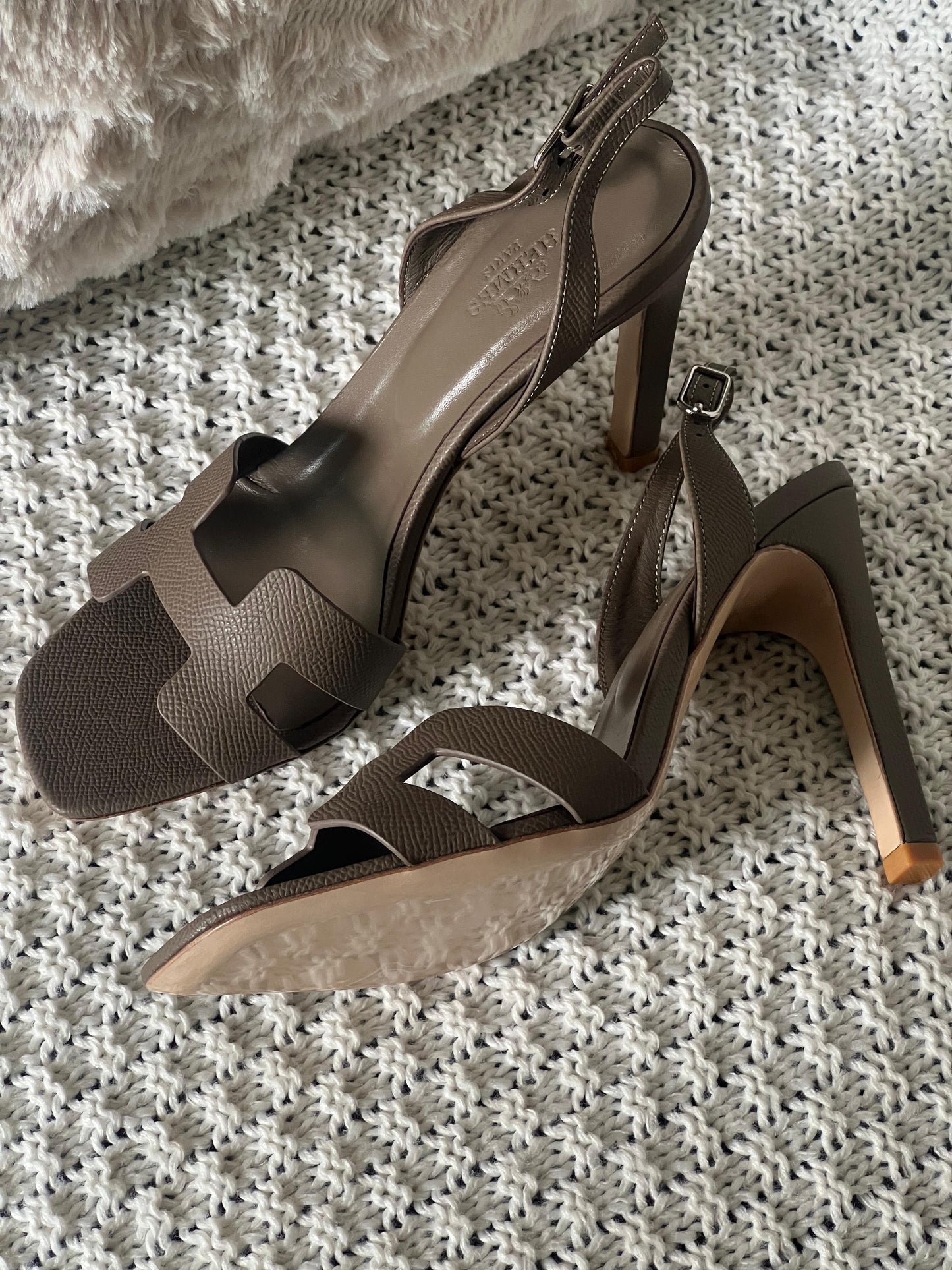 Hermes sandals heels