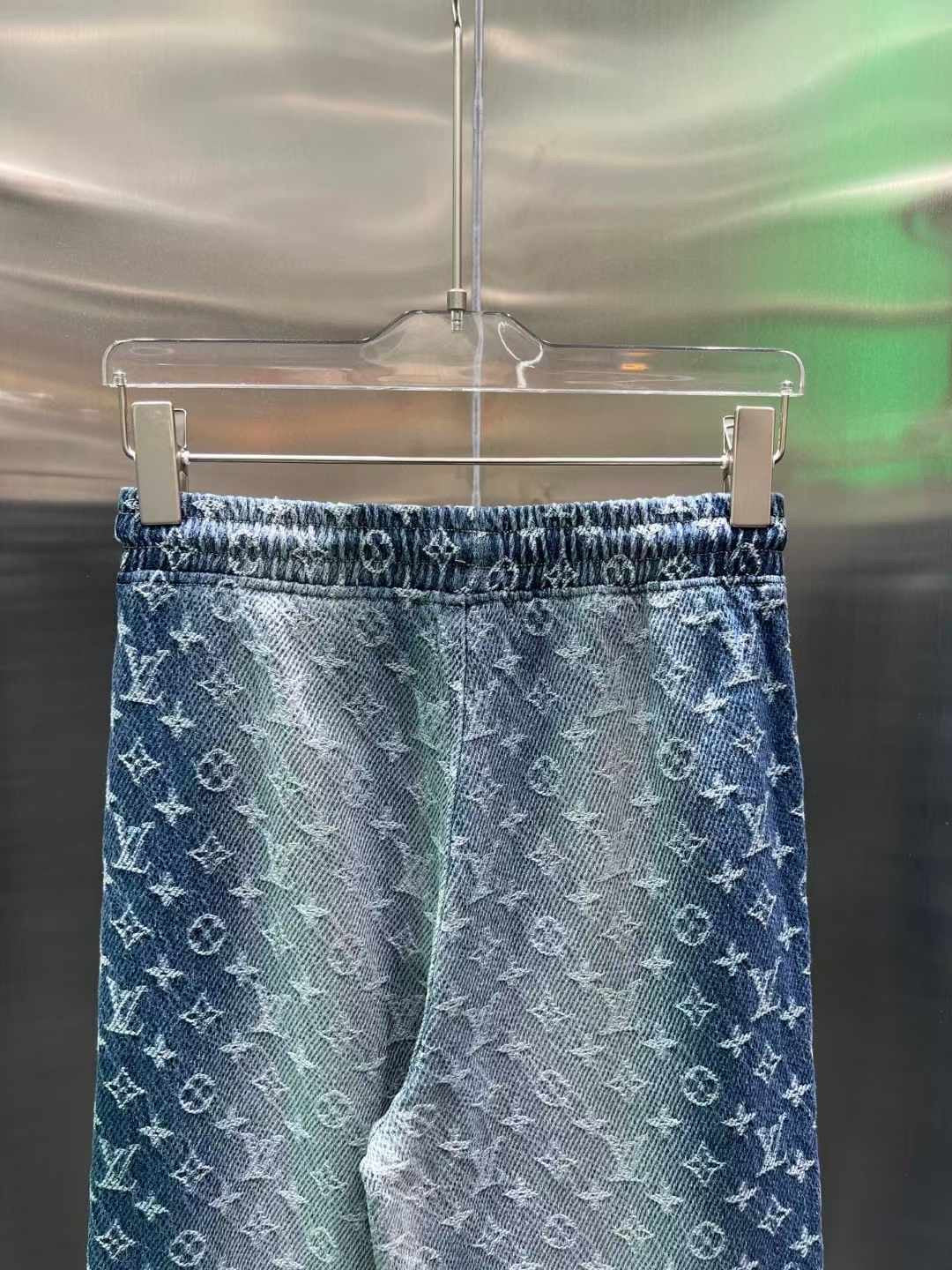 Lv pants