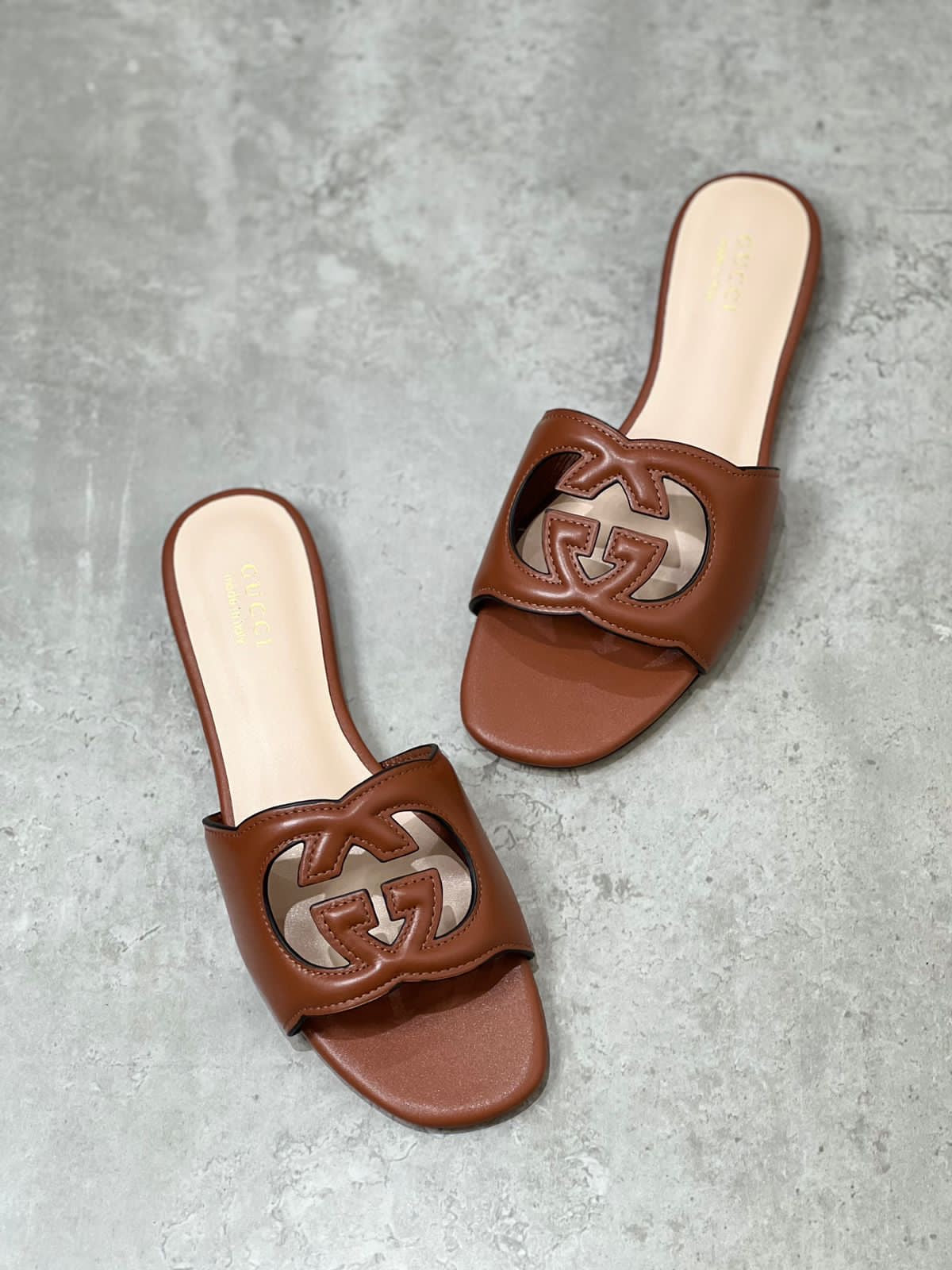 Gucci slippers