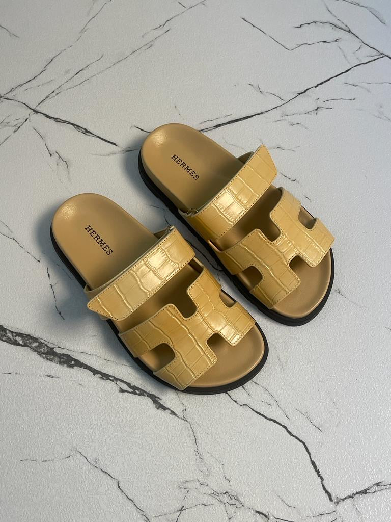 Hermes slippers - chypre crocodile