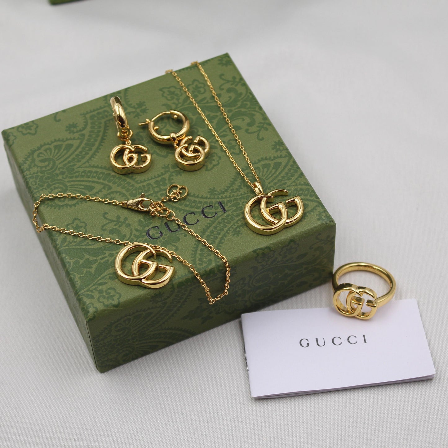 Gucci jewelry set