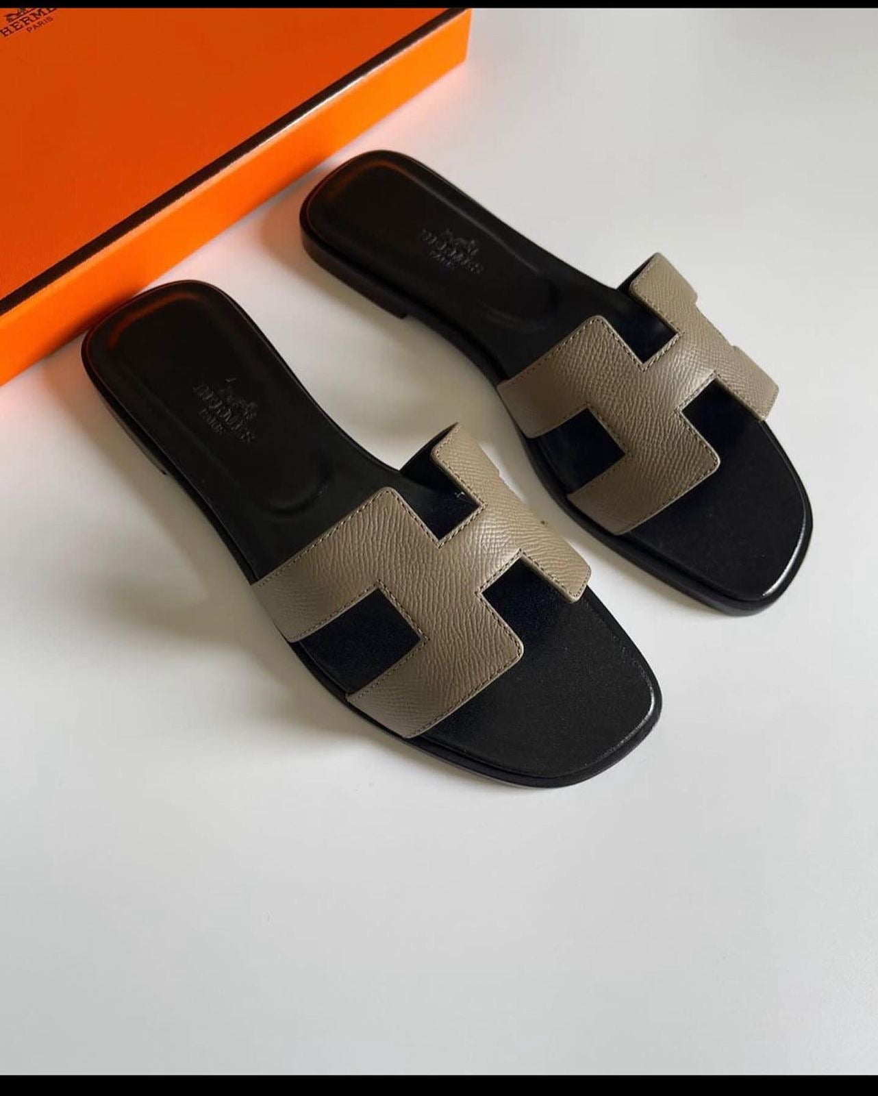 Hermes slippers